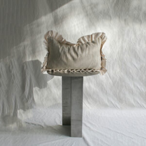 Poduszka Ruffle Light